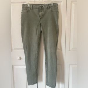 Maurice’s green skinny jeans size L/12